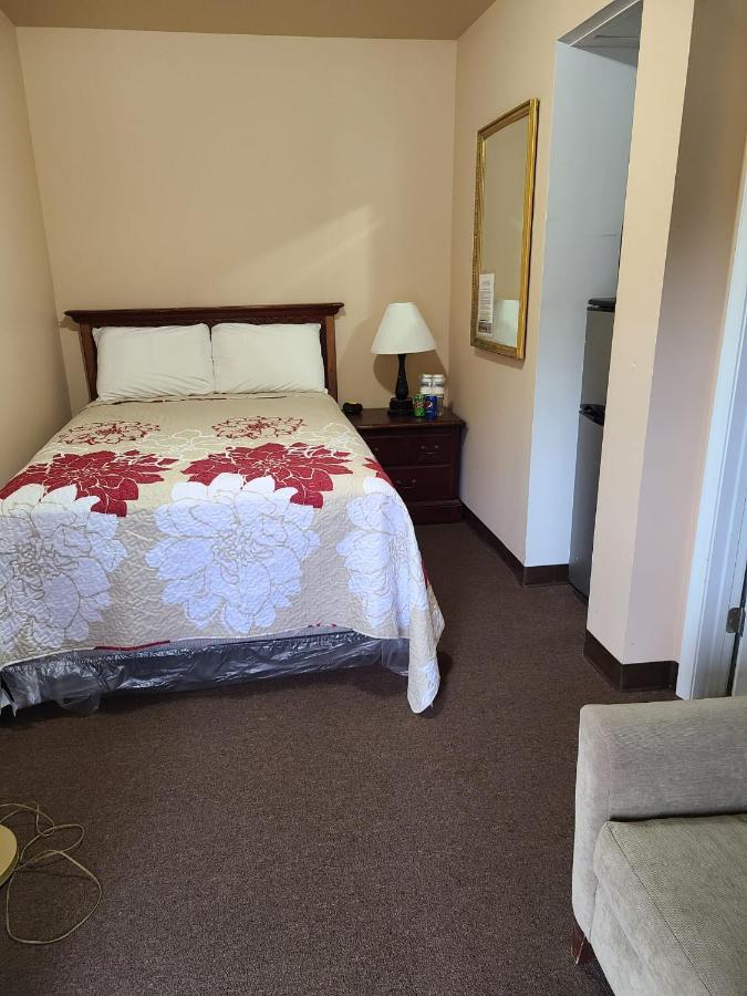 Clarysville Motel Frostburg Екстер'єр фото